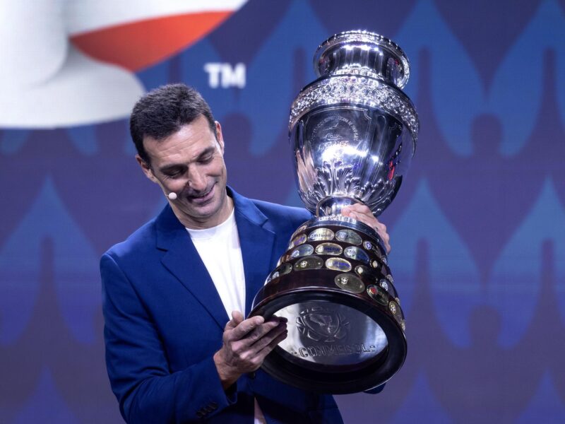 El seleccionador argentino Lionel Scaloni durante el sorteo de la Copa América 2024 celebrado en Miami el pasado 7 de diciembre. EFE/EPA/CRISTOBAL HERRERA-ULASHKEVICH