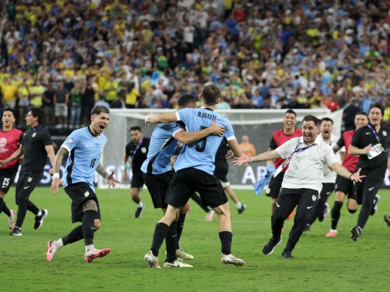 La selección de Uruguays dio un golpe de autoridad en la Copa América de Estados Unidos al eliminar a la de Brasil en partido de la fase de cuartos de final jugado el sábado en Las Vegas (Nevada). EFE/EPA/Allison Dinner